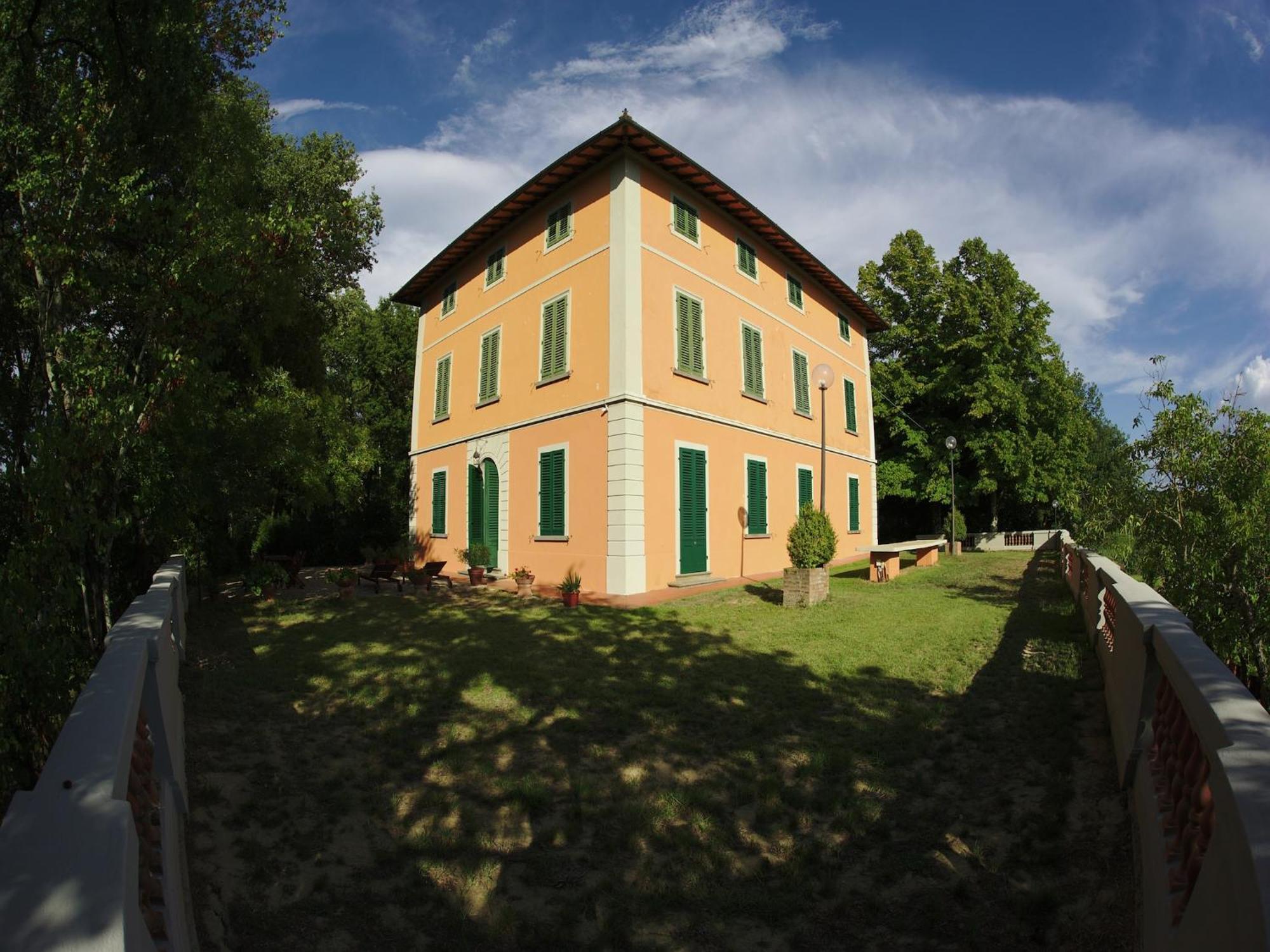 Lovely Holiday Home In Montefiridolfi With Hill View Exterior foto