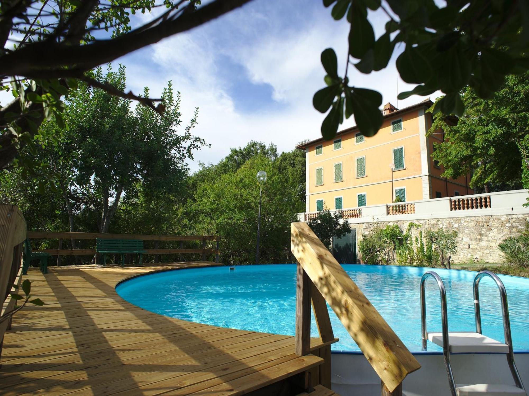 Lovely Holiday Home In Montefiridolfi With Hill View Exterior foto